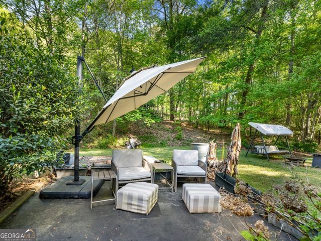 9160 Lakeside Way, Gainesville, GA 30506