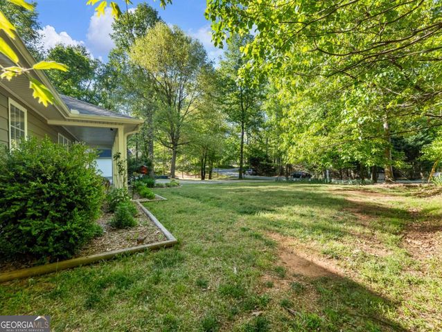 9160 Lakeside Way, Gainesville, GA 30506