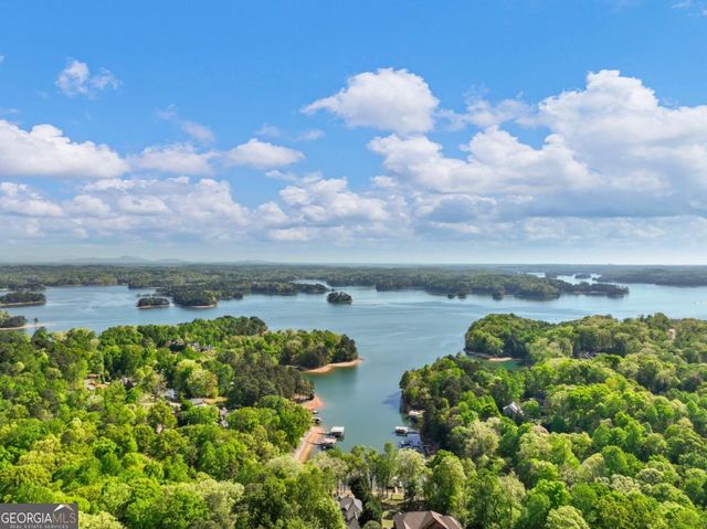 9160 Lakeside Way, Gainesville, GA 30506