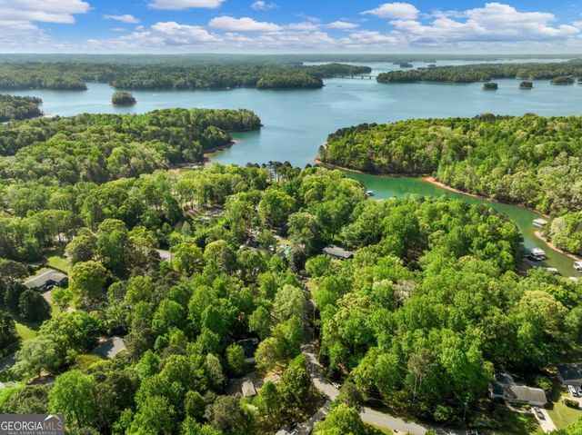 9160 Lakeside Way, Gainesville, GA 30506
