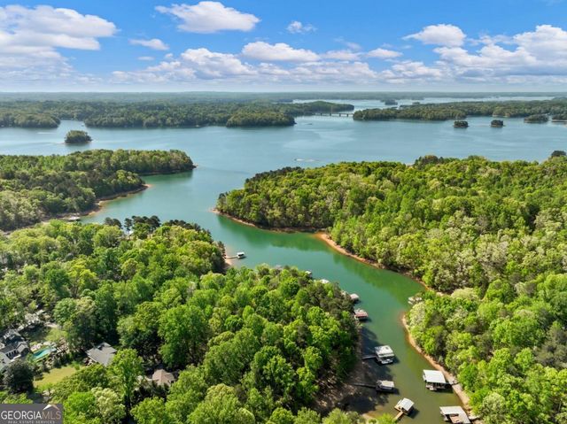 9160 Lakeside Way, Gainesville, GA 30506