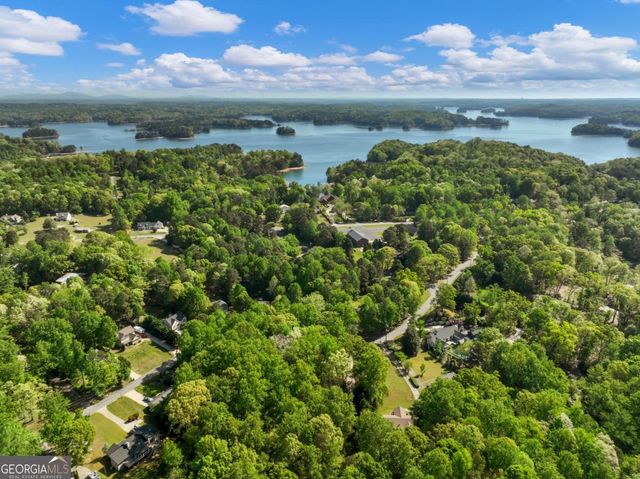 9160 Lakeside Way, Gainesville, GA 30506