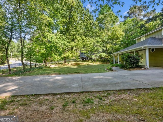 9160 Lakeside Way, Gainesville, GA 30506