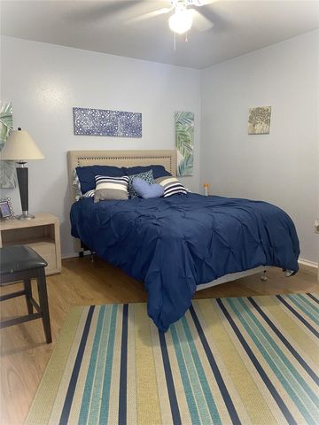 70 Evanston Street 1, Houston, TX 77015