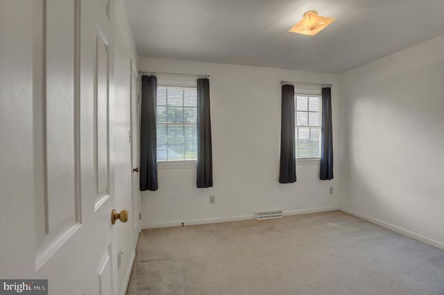 8895 MENTZER GAP RD, Waynesboro, PA 17268
