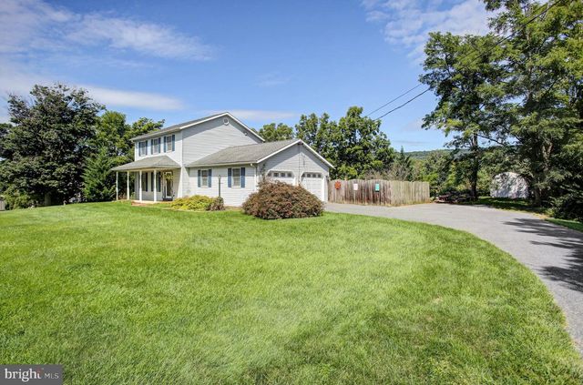 8895 MENTZER GAP RD, Waynesboro, PA 17268