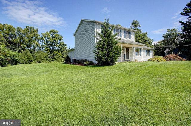 8895 MENTZER GAP RD, Waynesboro, PA 17268