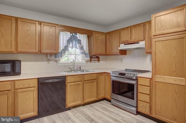 8895 MENTZER GAP RD, Waynesboro, PA 17268