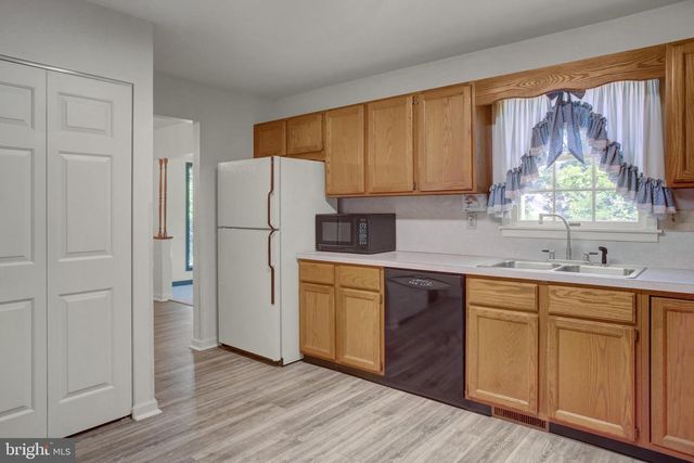 8895 MENTZER GAP RD, Waynesboro, PA 17268