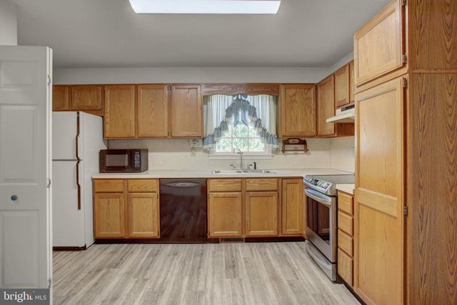 8895 MENTZER GAP RD, Waynesboro, PA 17268