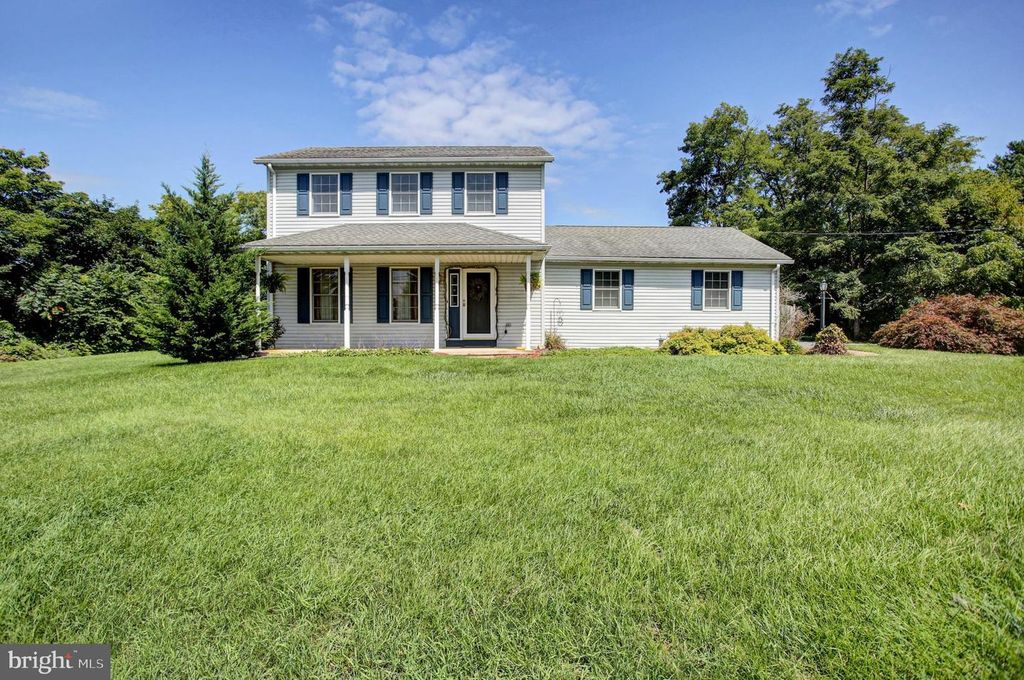 8895 MENTZER GAP RD, Waynesboro, PA 17268