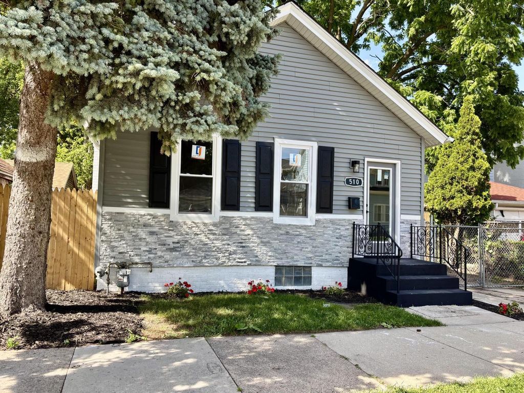 510 15th STREET, Racine, WI 53403