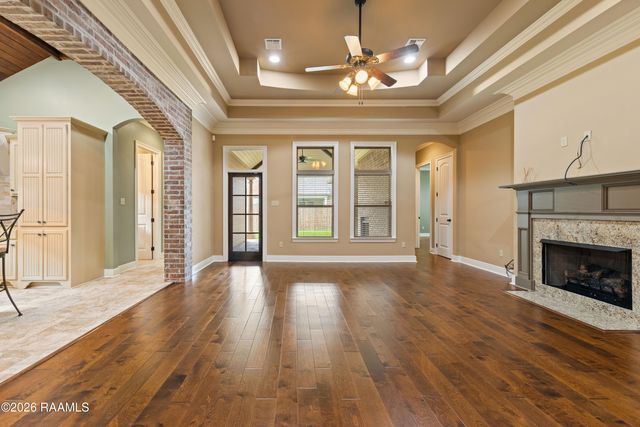 104 Flora Springs Drive, Youngsville, LA 70592