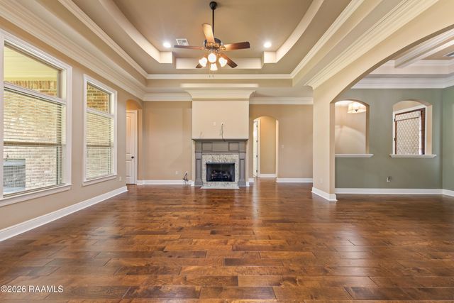 104 Flora Springs Drive, Youngsville, LA 70592
