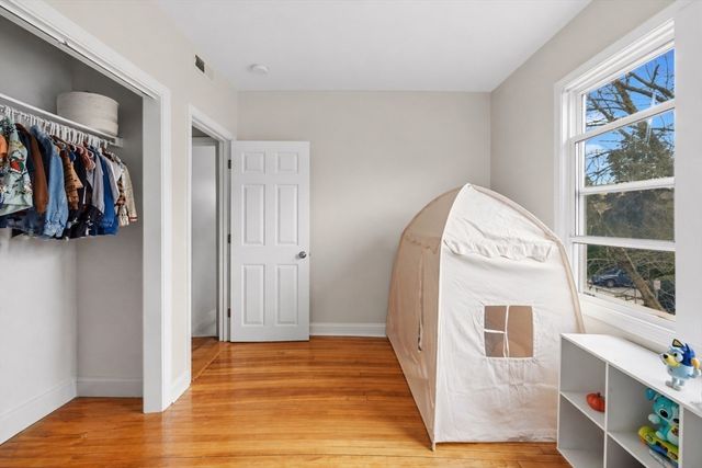 128 Cottage St, New Bedford, MA 02740