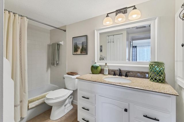 3690 PINECREST ST 114, Sarasota, FL 34232