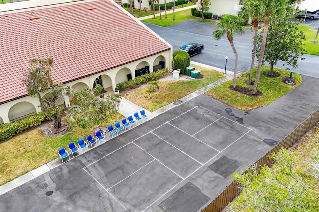 3690 PINECREST ST 114, Sarasota, FL 34232