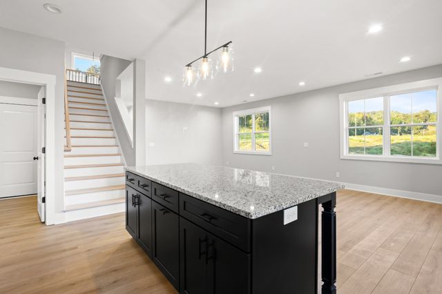 180 Scenic Ln, Hartsville, TN 37074