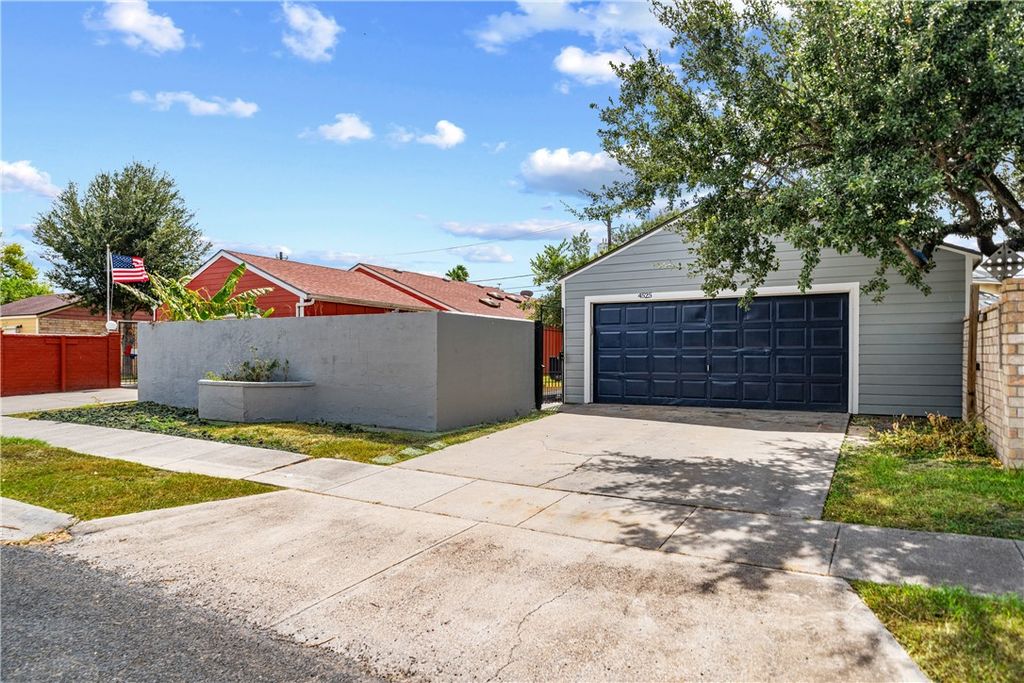 4525 Sunlight Dr, Corpus Christi, TX 78413 — photo 3