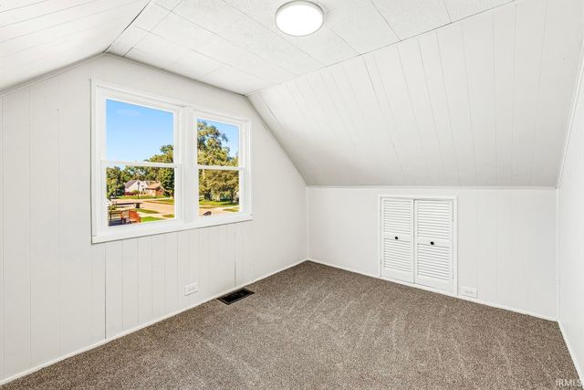 4424 Meadow Lane, South Bend, IN 46619