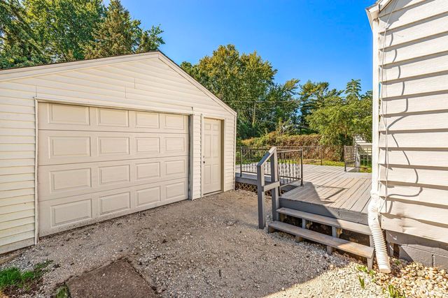 4424 Meadow Lane, South Bend, IN 46619