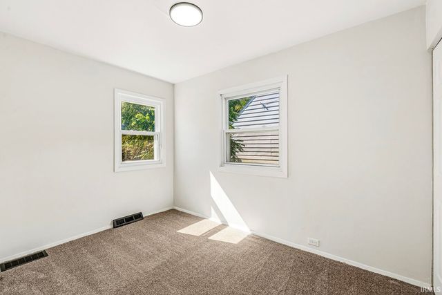 4424 Meadow Lane, South Bend, IN 46619