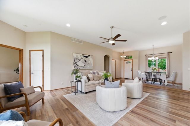 2228 N Sawgrass, Derby, KS 67037