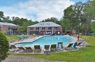 75 Edgelawn Drive 1, North Andover, MA 01845