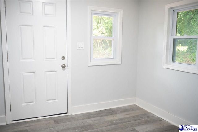 142 W Laurens Ave, Hartsville, SC 29550