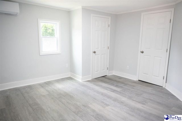 142 W Laurens Ave, Hartsville, SC 29550