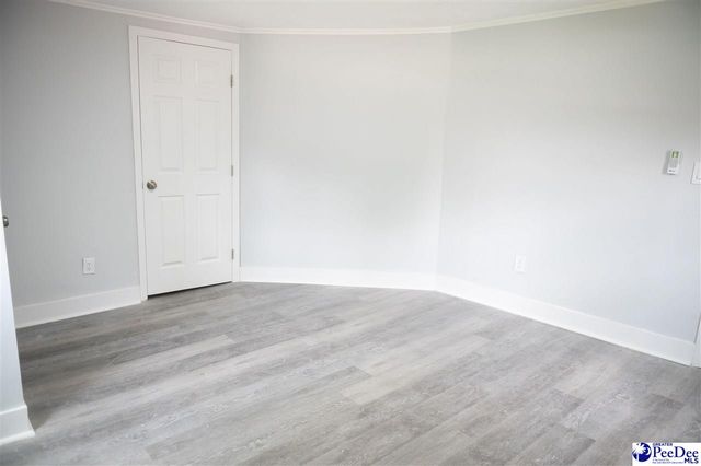 142 W Laurens Ave, Hartsville, SC 29550