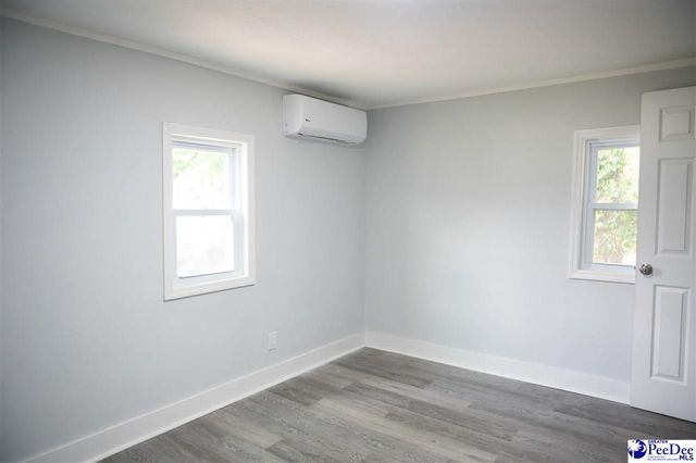 142 W Laurens Ave, Hartsville, SC 29550