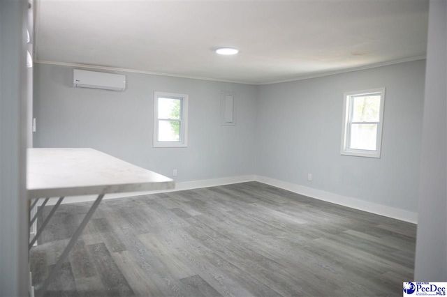 142 W Laurens Ave, Hartsville, SC 29550