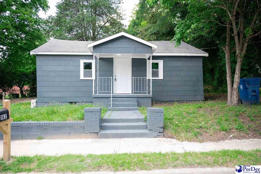 142 W Laurens Ave, Hartsville, SC 29550