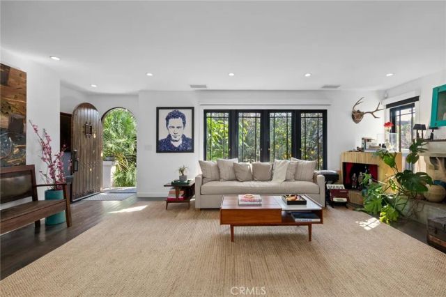 737 N Orange Drive, Los Angeles, CA 90038