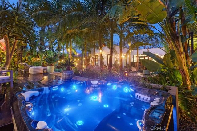 737 N Orange Drive, Los Angeles, CA 90038