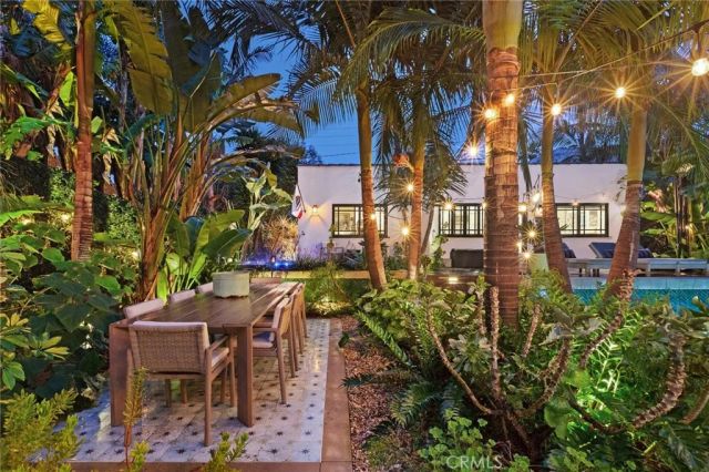 737 N Orange Drive, Los Angeles, CA 90038