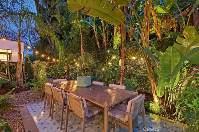 737 N Orange Drive, Los Angeles, CA 90038