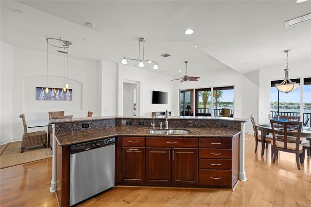 1139 RIVERSCAPE STREET 2, Bradenton, FL 34208