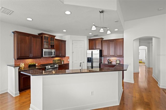 1139 RIVERSCAPE STREET 2, Bradenton, FL 34208