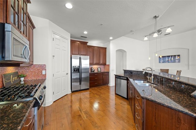 1139 RIVERSCAPE STREET 2, Bradenton, FL 34208