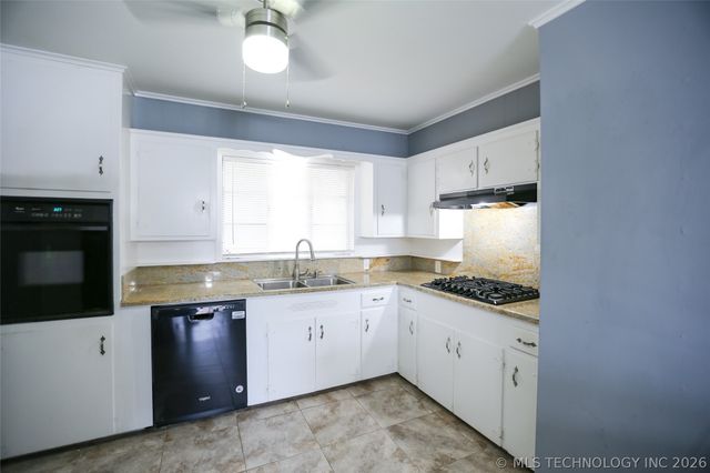 2861 S 66th Place E, Tulsa, OK 74129