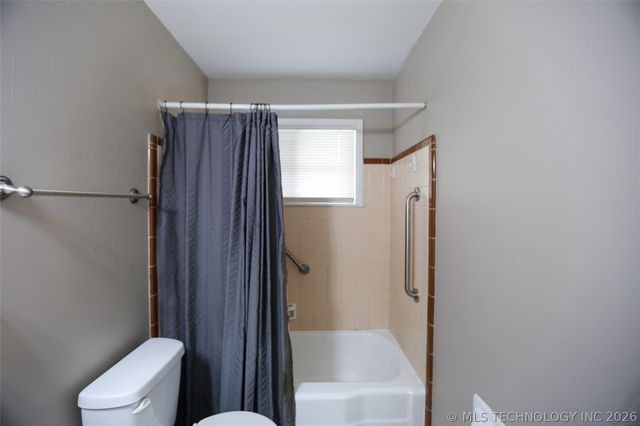 2861 S 66th Place E, Tulsa, OK 74129