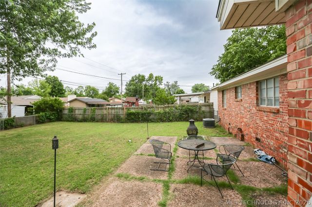 2861 S 66th Place E, Tulsa, OK 74129