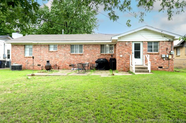 2861 S 66th Place E, Tulsa, OK 74129