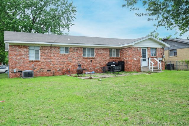 2861 S 66th Place E, Tulsa, OK 74129