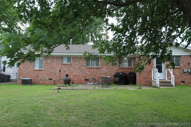 2861 S 66th Place E, Tulsa, OK 74129