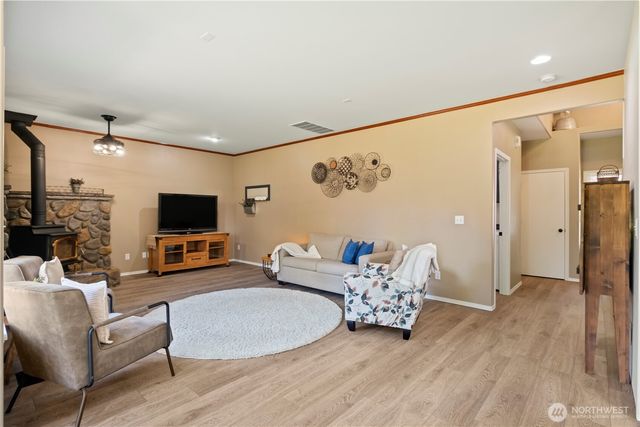 23904 128th Avenue E, Graham, WA 98338