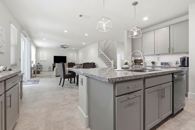 1230 Robbies Court, Hollister, CA 95023