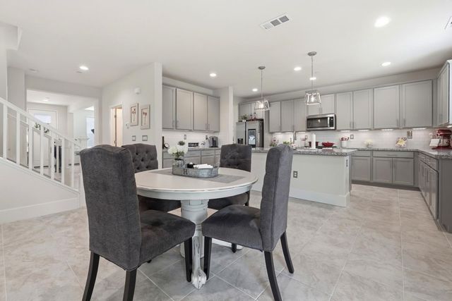 1230 Robbies Court, Hollister, CA 95023